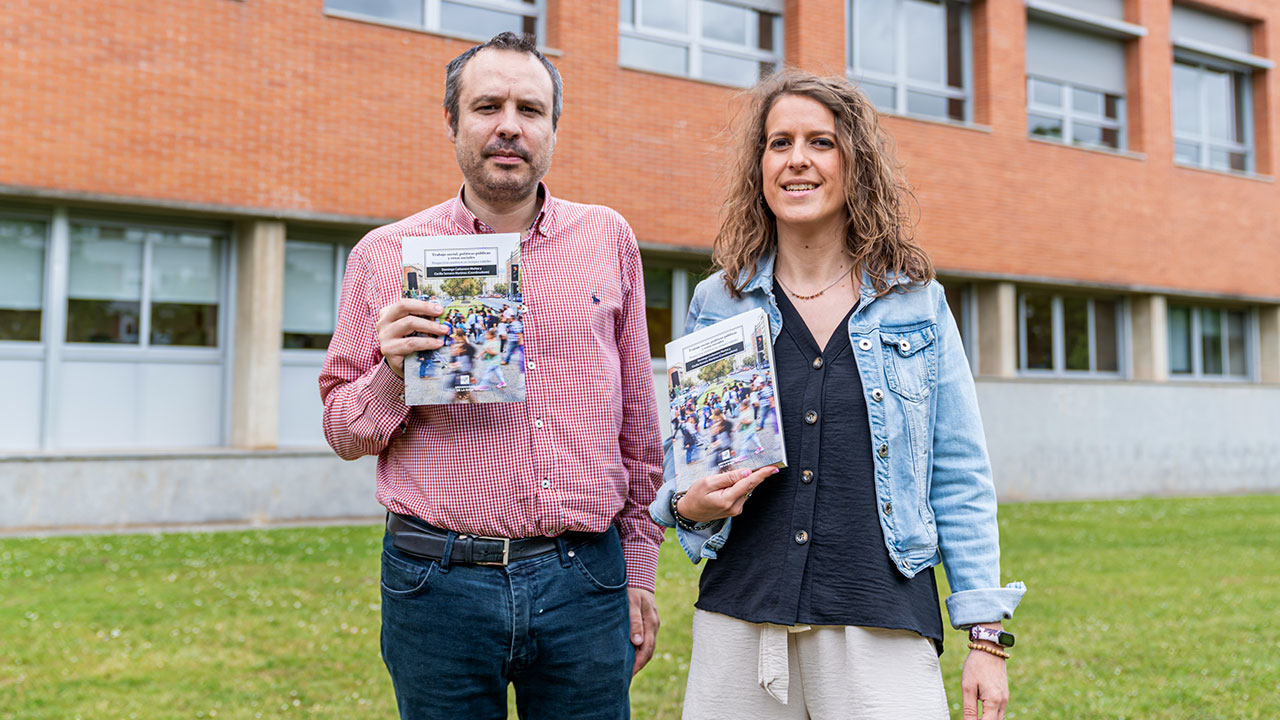 Domingo Carbonero Muñoz y Cecilia Serrano Martínez, coordinadores del libro ‘Trabajo social, políticas públicas y retos sociales: Perspectivas analíticas en tiempos volátiles’