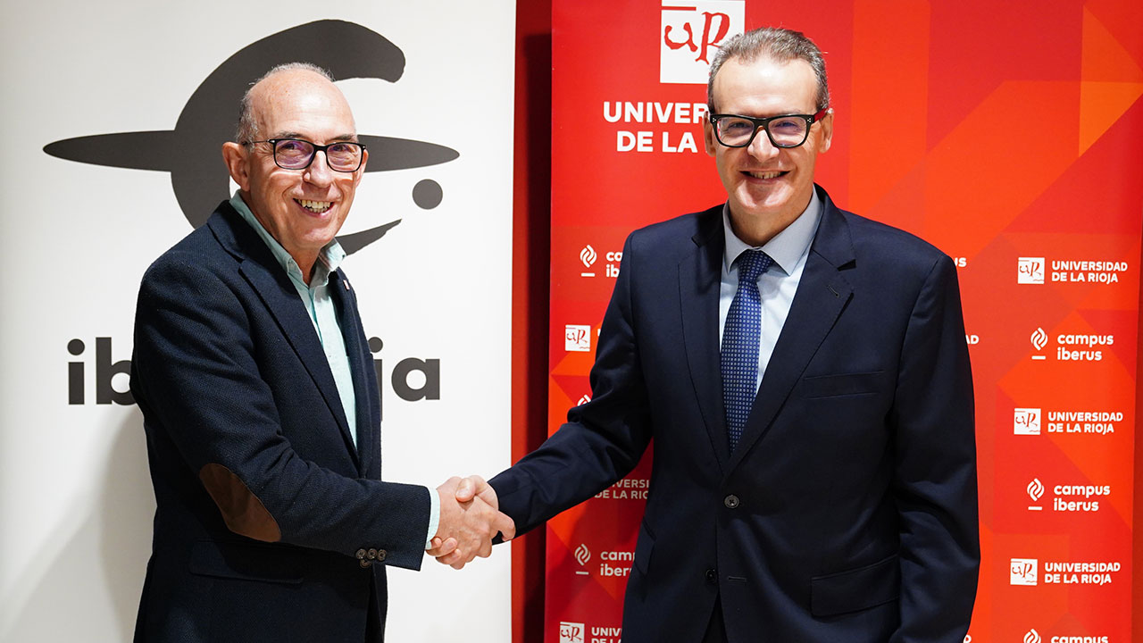 El rector Juan Carlos Ayala y José Ángel Pérez, director territorial de Ibercaja en La Rioja, Burgos y Guadalajara